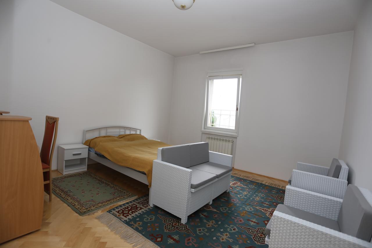 Apartments Villa Irma SJJ Esterno foto