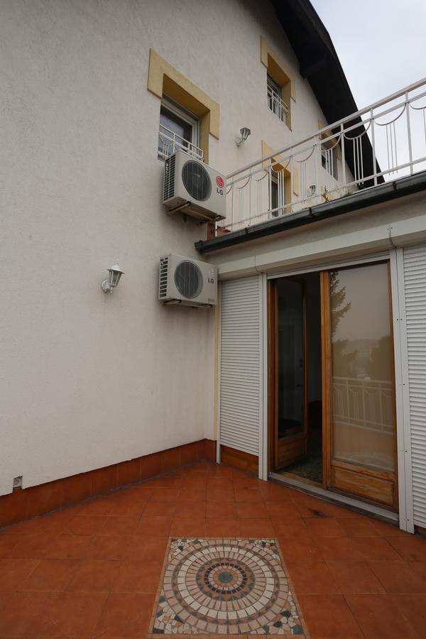 Apartments Villa Irma SJJ Esterno foto