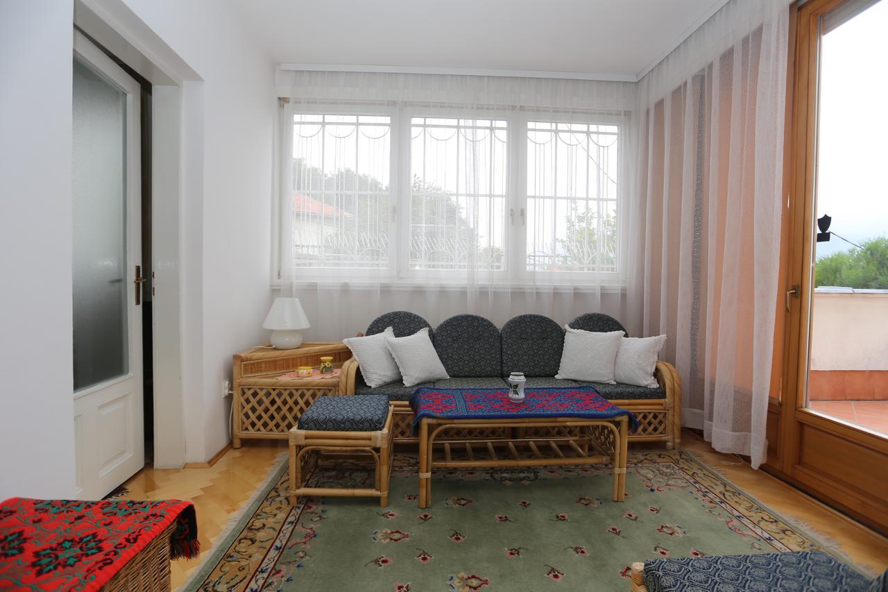Apartments Villa Irma SJJ Esterno foto