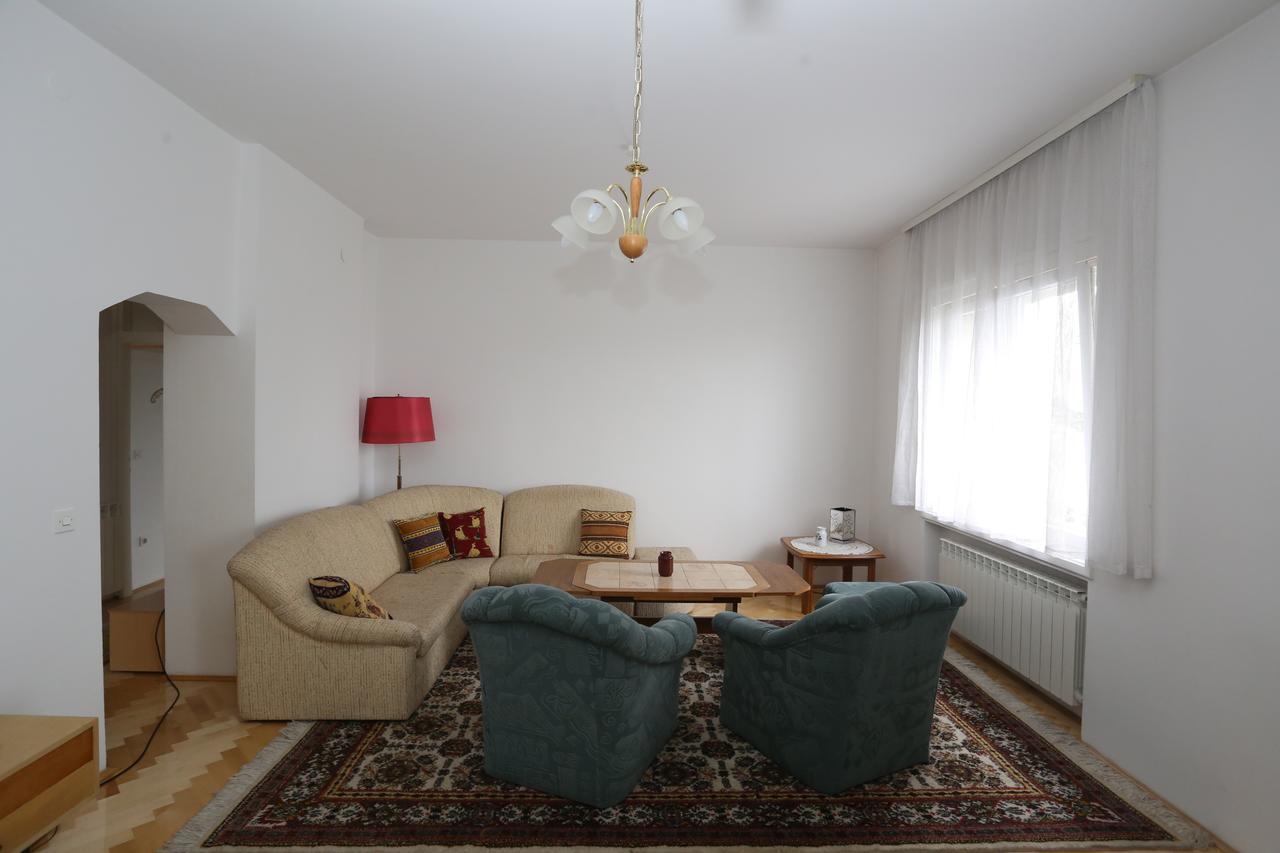 Apartments Villa Irma SJJ Esterno foto